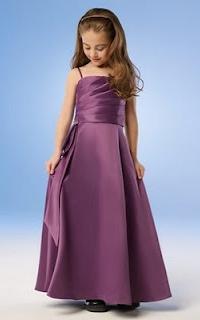 Όμορφο φόρεμα για ένα κορίτσι: τα βασικά κριτήρια επιλογής