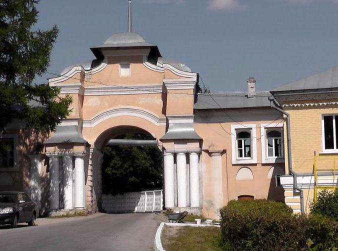 Περιοχή Kaluga, Polotnyany Zavod: Το κτήμα του Goncharov και ένα χωριό με ασυνήθιστο όνομα