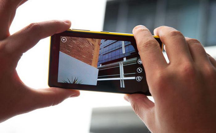 Nokia Lumia 820 - ανασκόπηση του μοντέλου, κριτικές πελατών και εμπειρογνώμονες